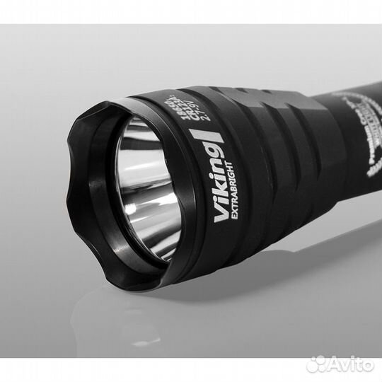 Тактический фонарь Armytek Viking (тёплый свет) (F