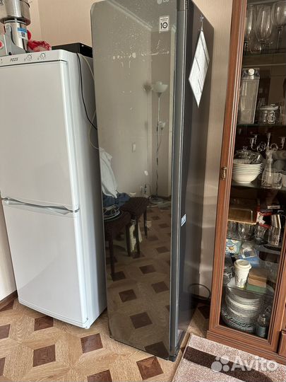 Паровой шкаф для одежды LG styler S3MFC