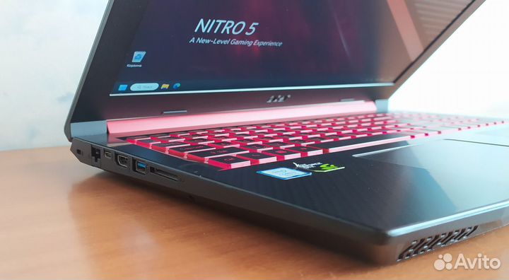 Acer Nitro 5 i7-8750H/ 16/ 256+1000/ 1050Ti 4Gb