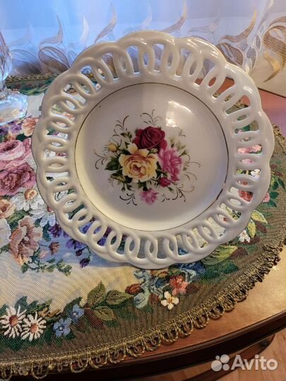Блюдо фарфор