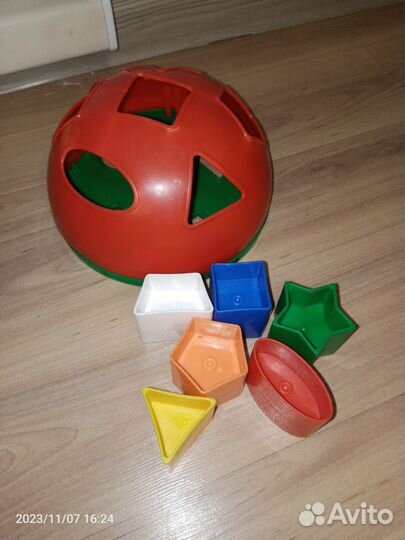 Развивающие игрушки пакетом