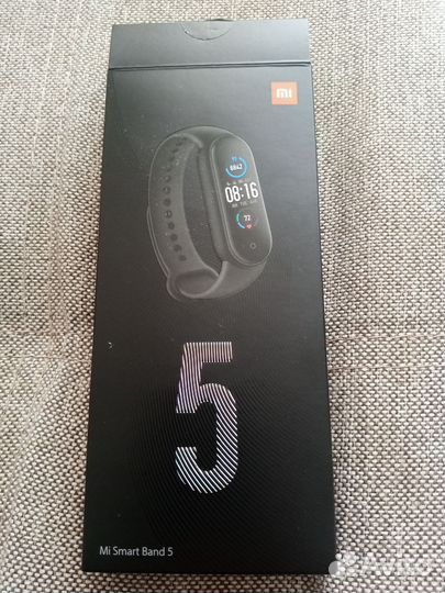 Фитнес-трекер Xiaomi Mi SMART Band 5