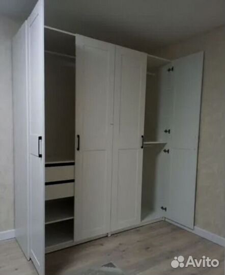 Шкаф в детскую комнату