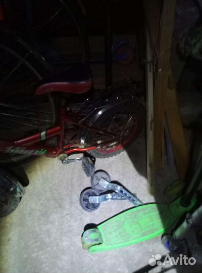 Детский велосипед с колесиками боковыми