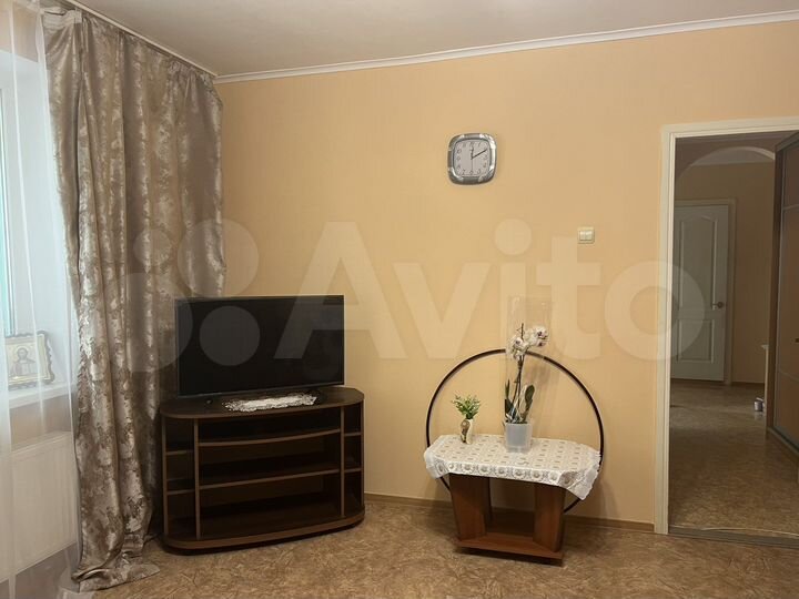 2-к. квартира, 60 м², 1/5 эт.