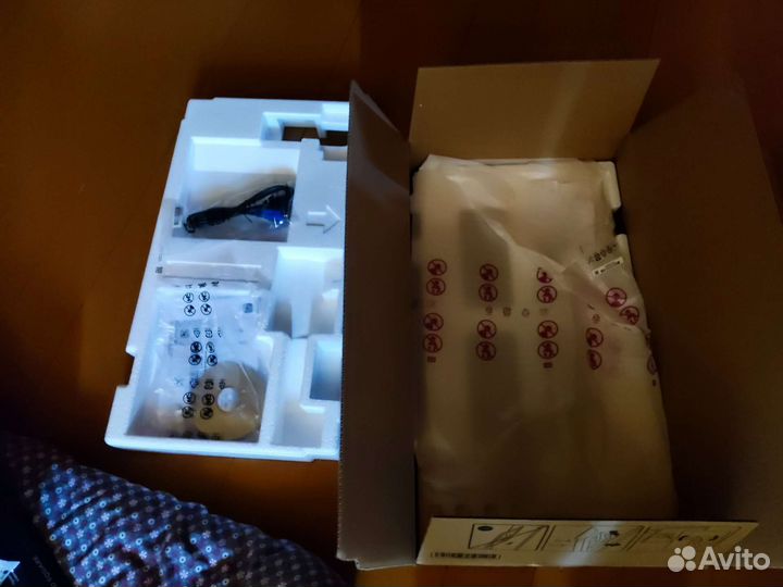 Монитор LG 22MK400A