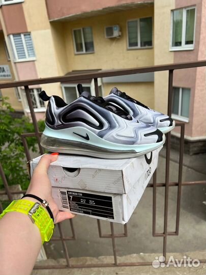 Nike air max 720 р.37 (23,5см)