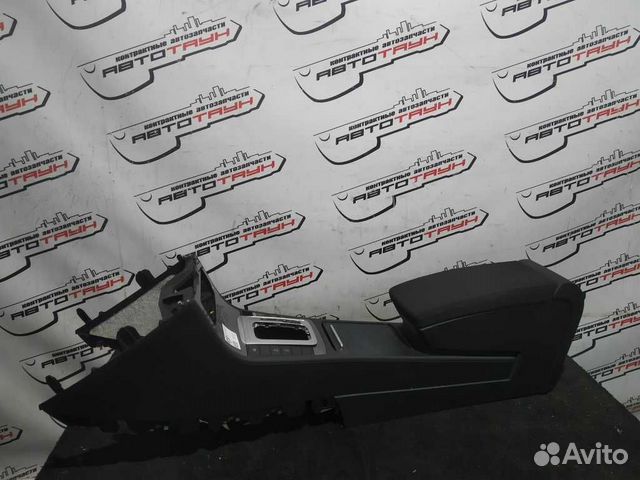 Подлокотник volkswagen passat 362 365 B7 черный, L