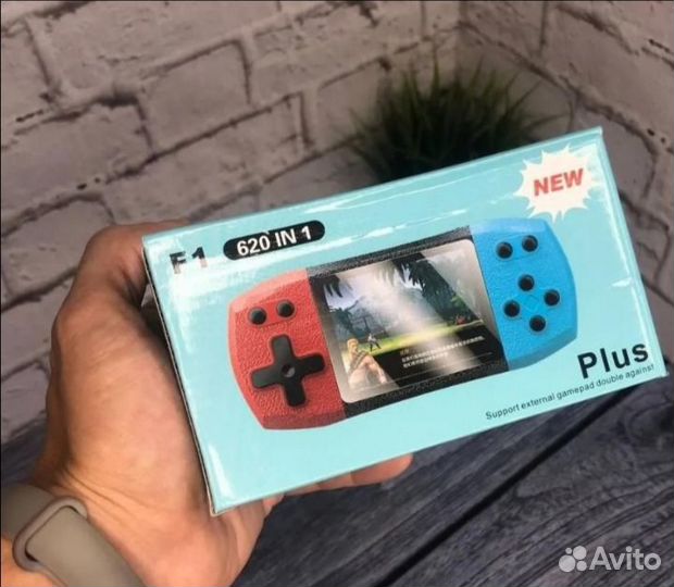 Портативная игровая приставка 620 игр