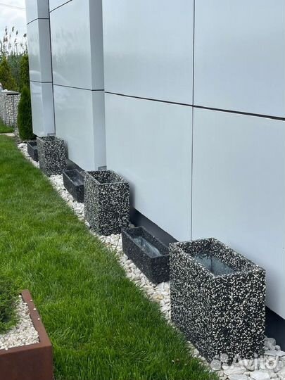 Бетонные вазы на заказ и в наличии