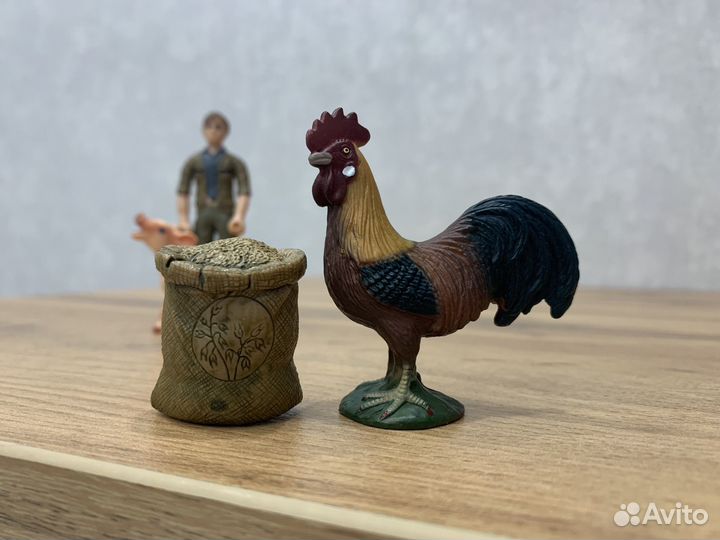 Игрушки фигурки животных 