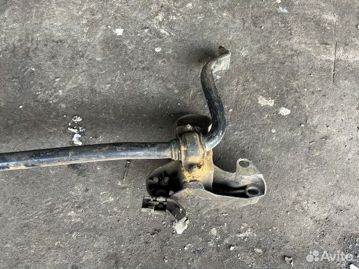 Передний стабилизатор Audi A6 C6