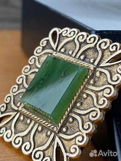Брошь СССР Винтаж нефрит