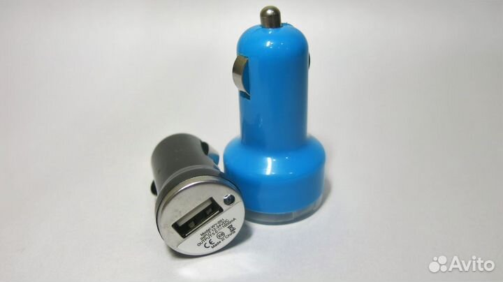 Автомобильное зарядное устройство 2 разъема 0,5-1А