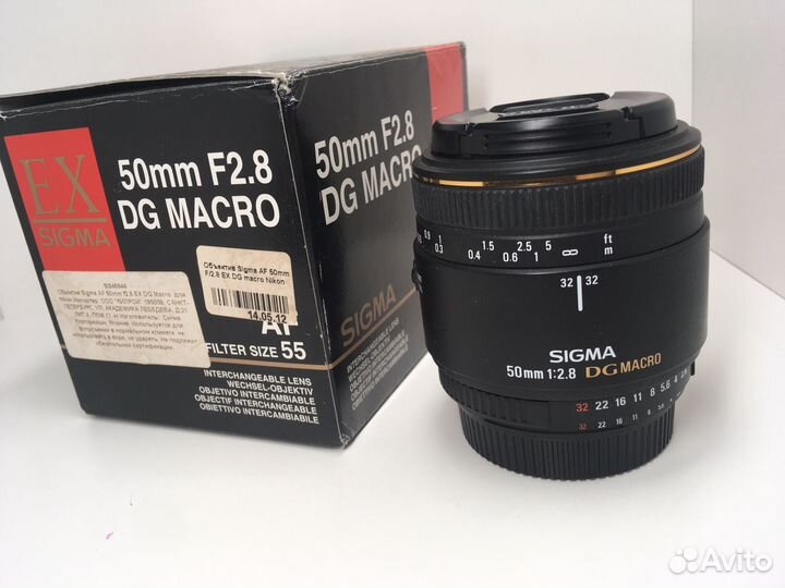 Sigma 50mm f/2.8 DG Macro Nikon F