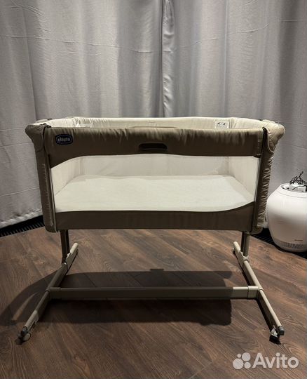 Люлька-кроватка приставная chicco next2me magic