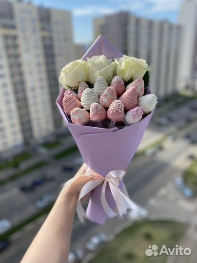 Клубника в шоколаде букеты