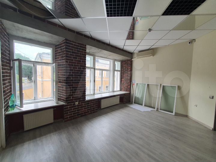 Сдам офисное помещение, 135 м²
