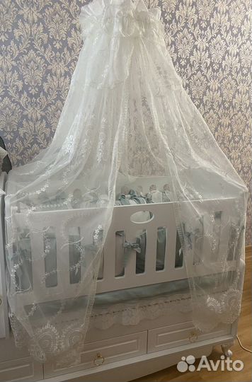 Балдахин, держатель для балдахина, кронштейн