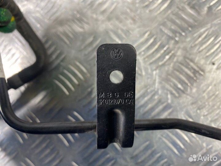 Трубка системы охлаждения Volkswagen Golf MK6 CAV