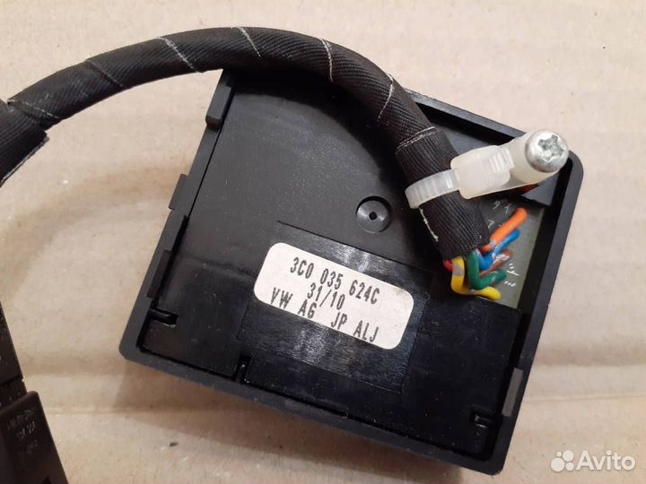 Кнопки управления телефоном VW Passat CC 357 CBA