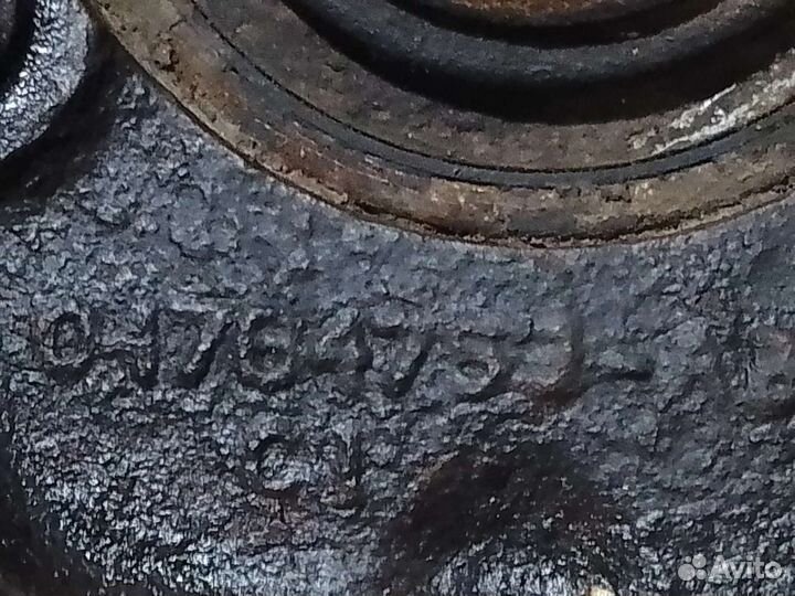 Поворотный кулак Додж Стратус 04г.в