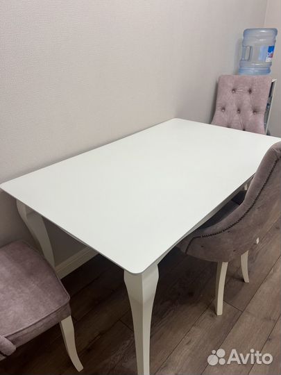 Кухонный стол