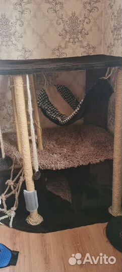 Домик для кошек, с когтеточкой