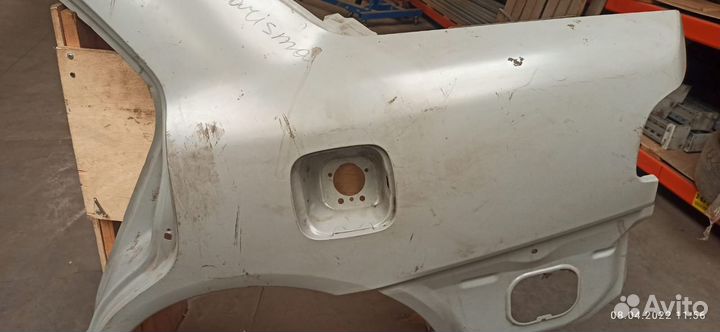 Крыло заднее Mitsubishi Carisma DA1A