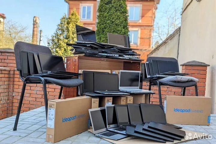 Ноутбуки продаются в связи с закрытием офиса