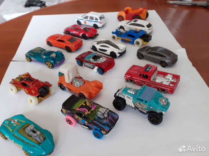 Hot Wheels машинки