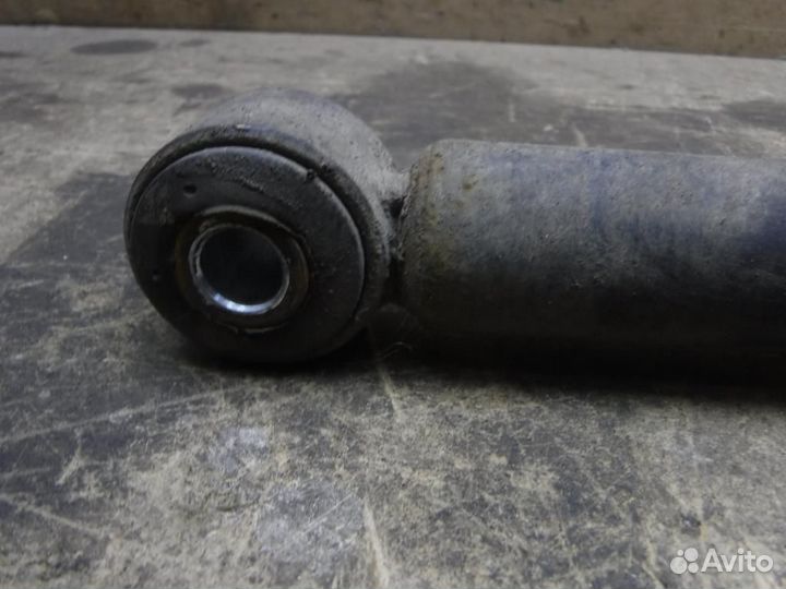 Амортизатор задний Renault Duster