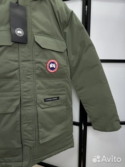 Зимняя куртка Canada Goose