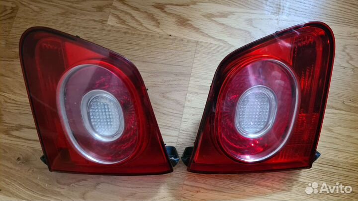 Задние фонари Тигуан (внутренние секции)