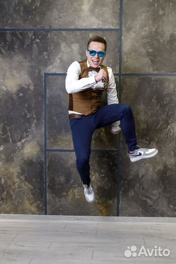 Ведущий на свадьбу-выпускной-корпоратив-юбилей