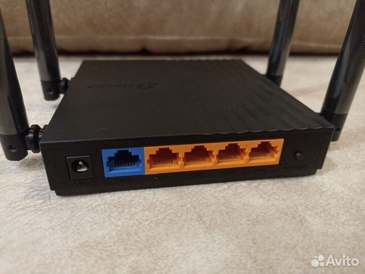 Гигабитный WiFi роутер TP-Link Archer C64