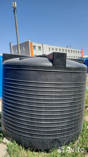 Емкость пластиковая горизонтальная 5000 У литров