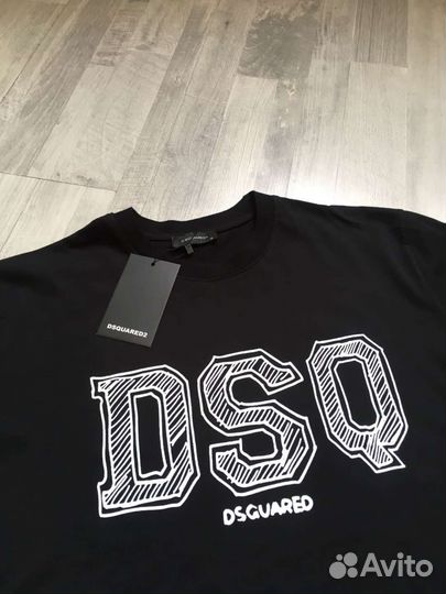 Футболка новая dsquared2