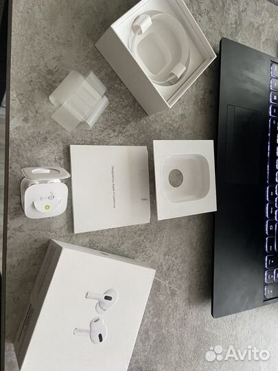 Наушники AirPods Pro оригинал с чеком
