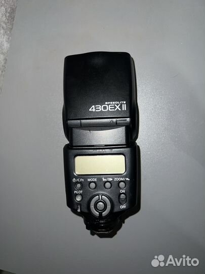 Зеркальный фотоаппарат Canon EOS 600D