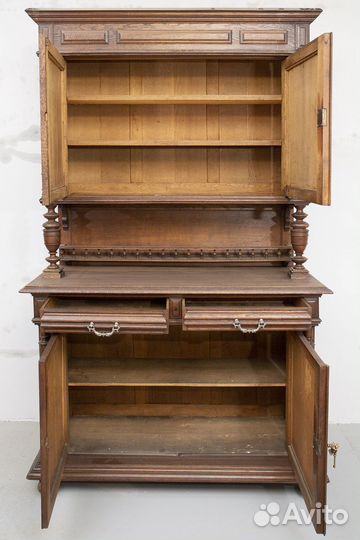 Буфет в стиле ренессанс