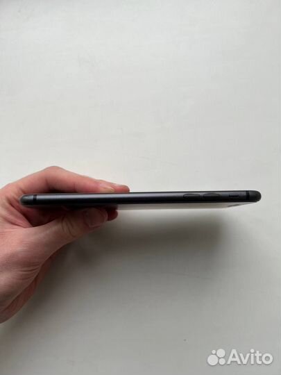 iPhone 8 Plus, 64 ГБ