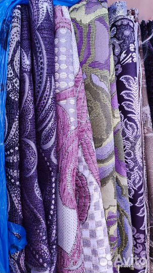 В резерве.Купоны,отрезы мебельной ткани на поделки