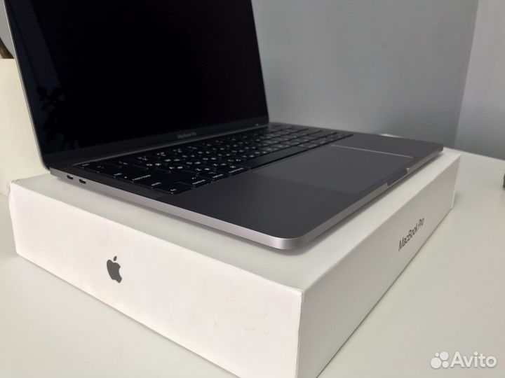 Macbook Pro 13 2020 A2251 i5/16gb/512gb разбор