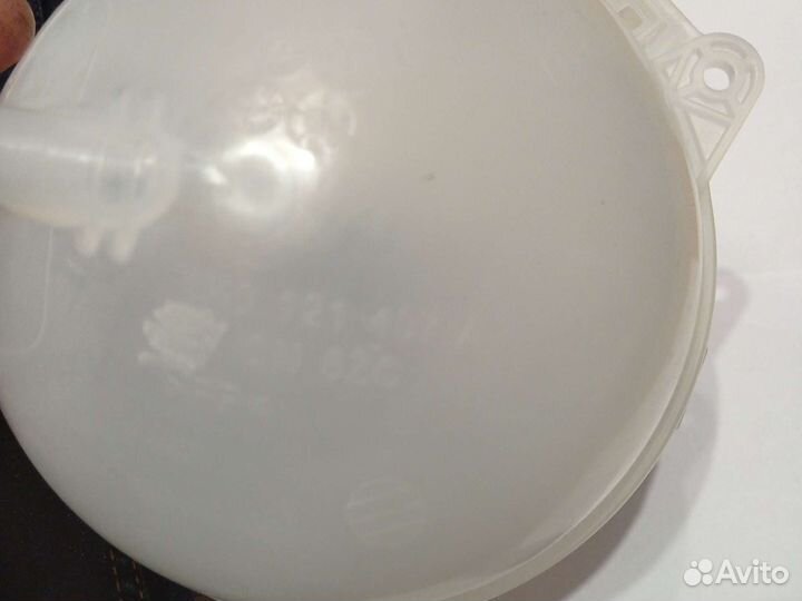 Расширительный бачок на фольксваген