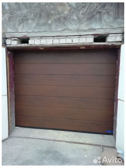 Секционные гаражные ворота