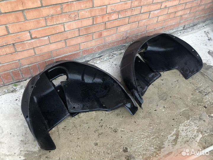 Подкрылки на лада веста