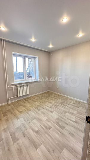 2-к. квартира, 41 м², 1/3 эт.