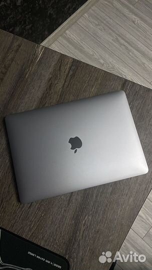 Apple MacBook Pro 13 2020 Intel I7 32GB / 1TB