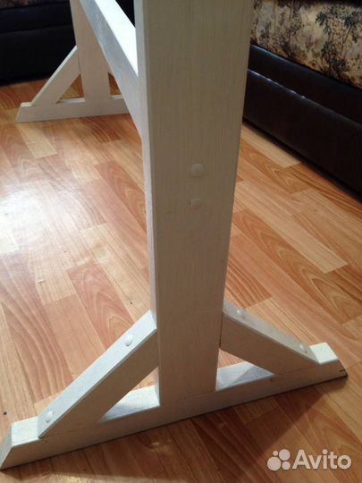 Стойка-вешалка для одежды напольная деревянная